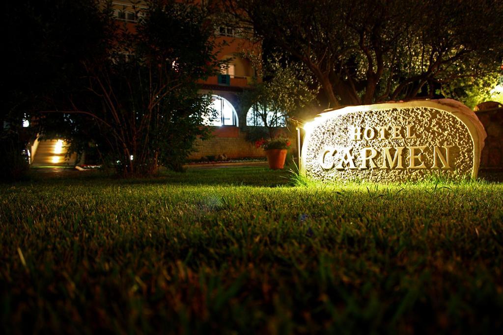 Hotel Carmen กรินิตซา ภายนอก รูปภาพ
