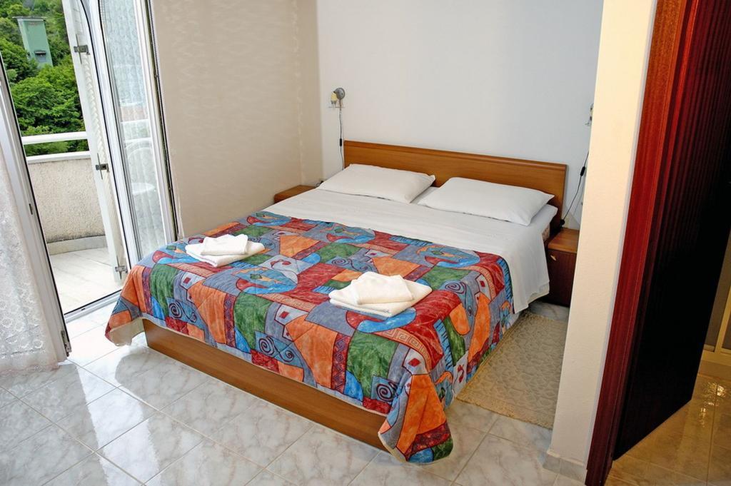 Hotel Carmen กรินิตซา ห้อง รูปภาพ